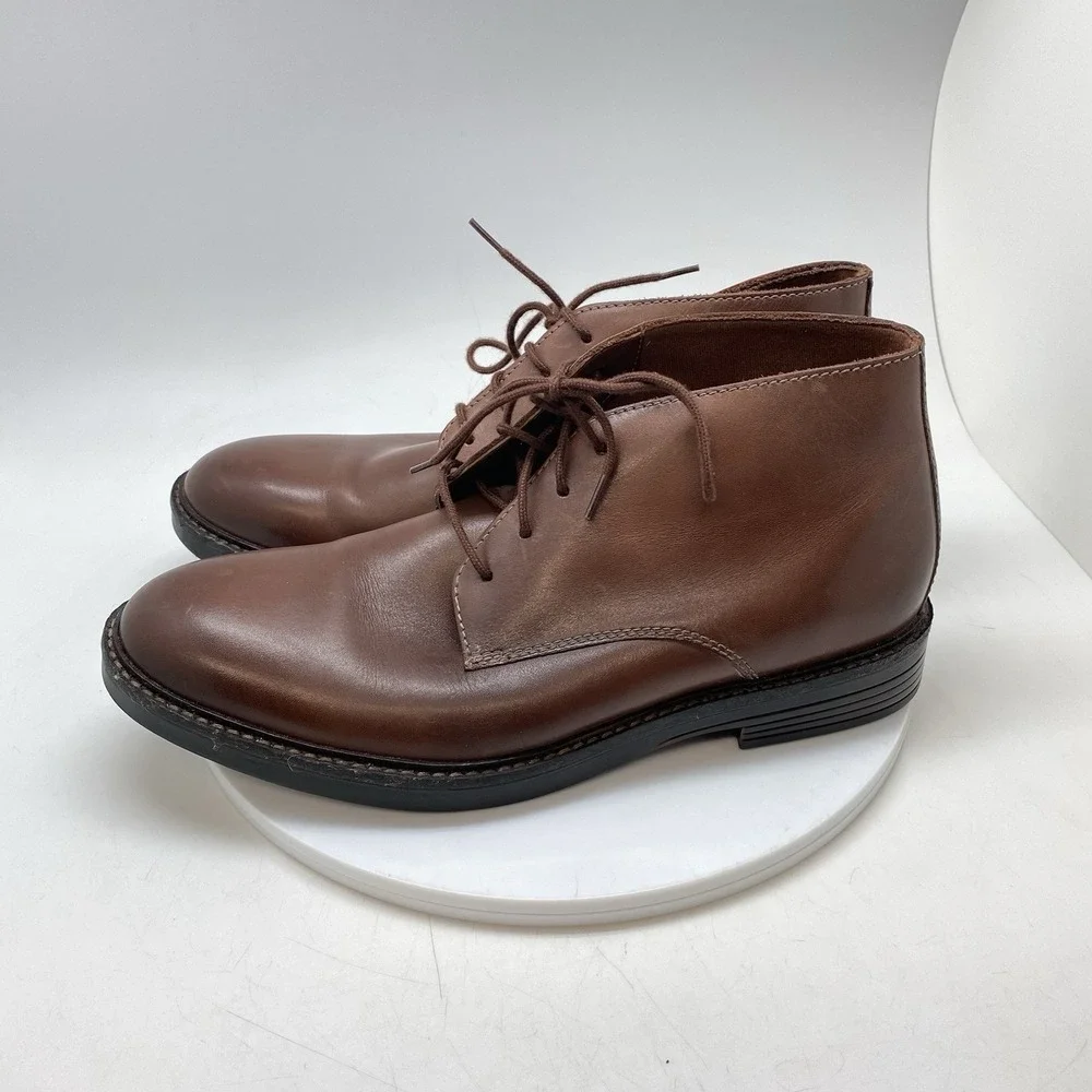 Clarks Chukka Boots Mens 10 M Brown Leather Casual Preppy Ankle Shoes 16501